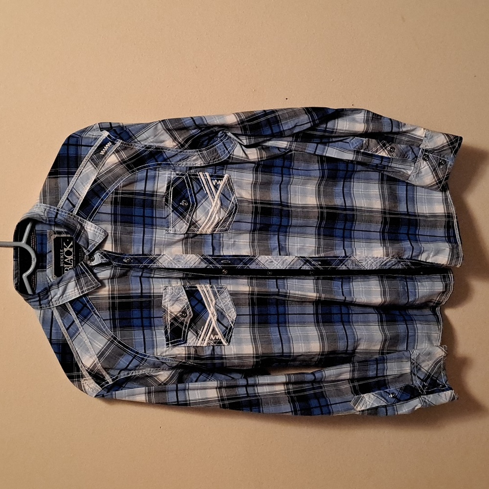 Men's Buckle black plaid button down shirt. Size L athlete fit